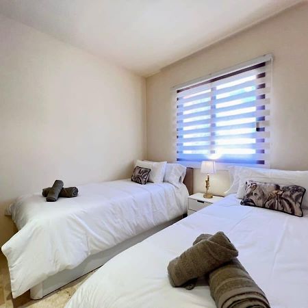 Modern 2 Bedroom Beachside Apartment Nr72 Los Alcázares Eksteriør billede