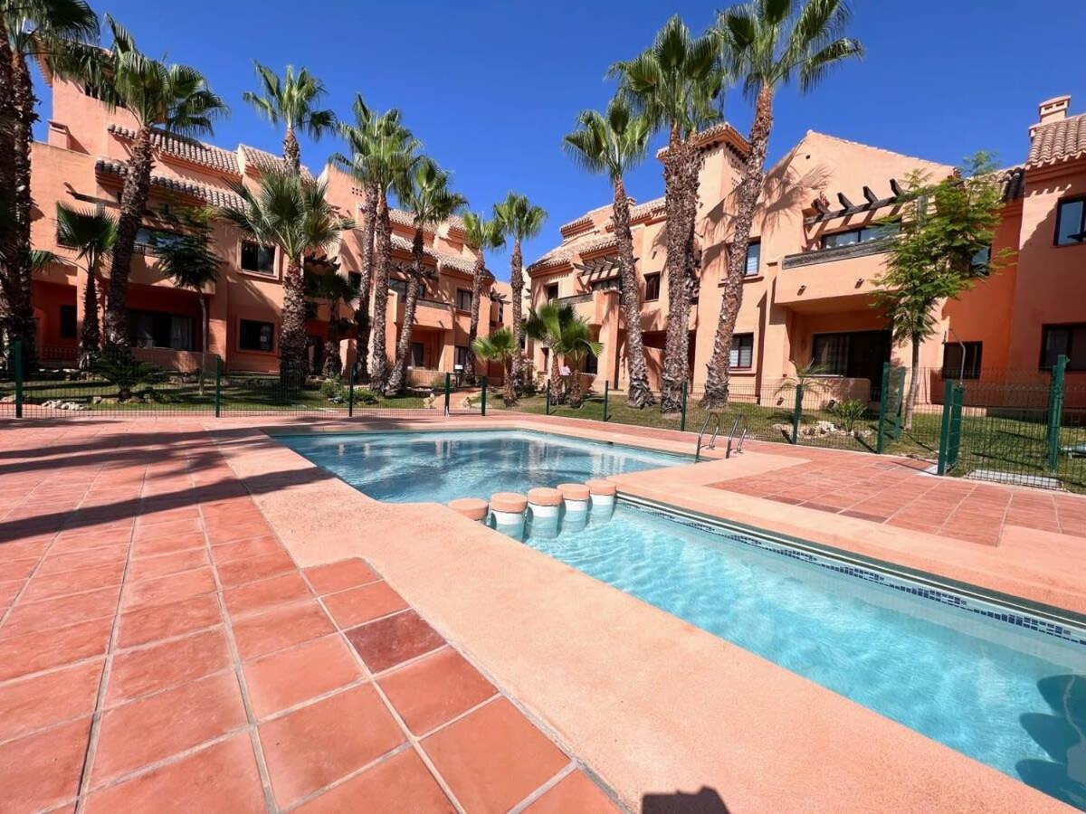 Modern 2 Bedroom Beachside Apartment Nr72 Los Alcázares Eksteriør billede